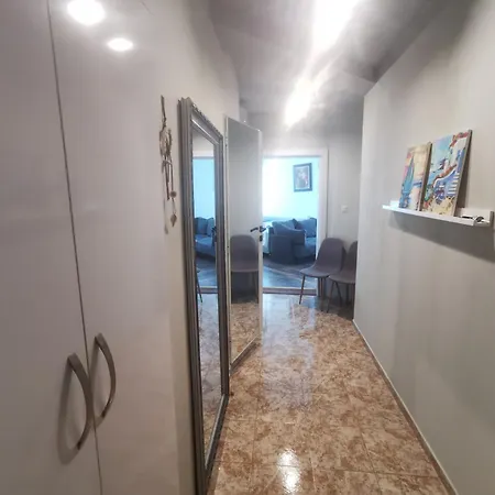 студио белла Apartamento Pomorie